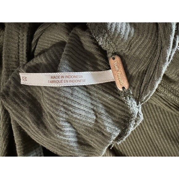 Free People Green Oversized Jersey Shimmy Shake Low Back Long Sleeve Top Size M - Picture 3 of 3